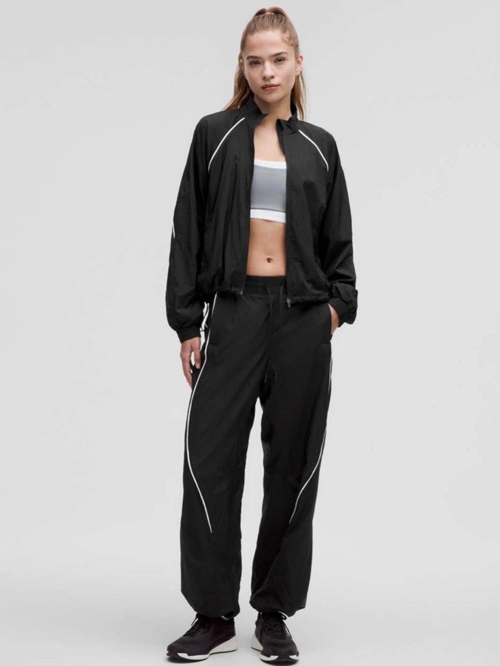 Lululemon License to Train Mid-Rise Lightweight Jogger